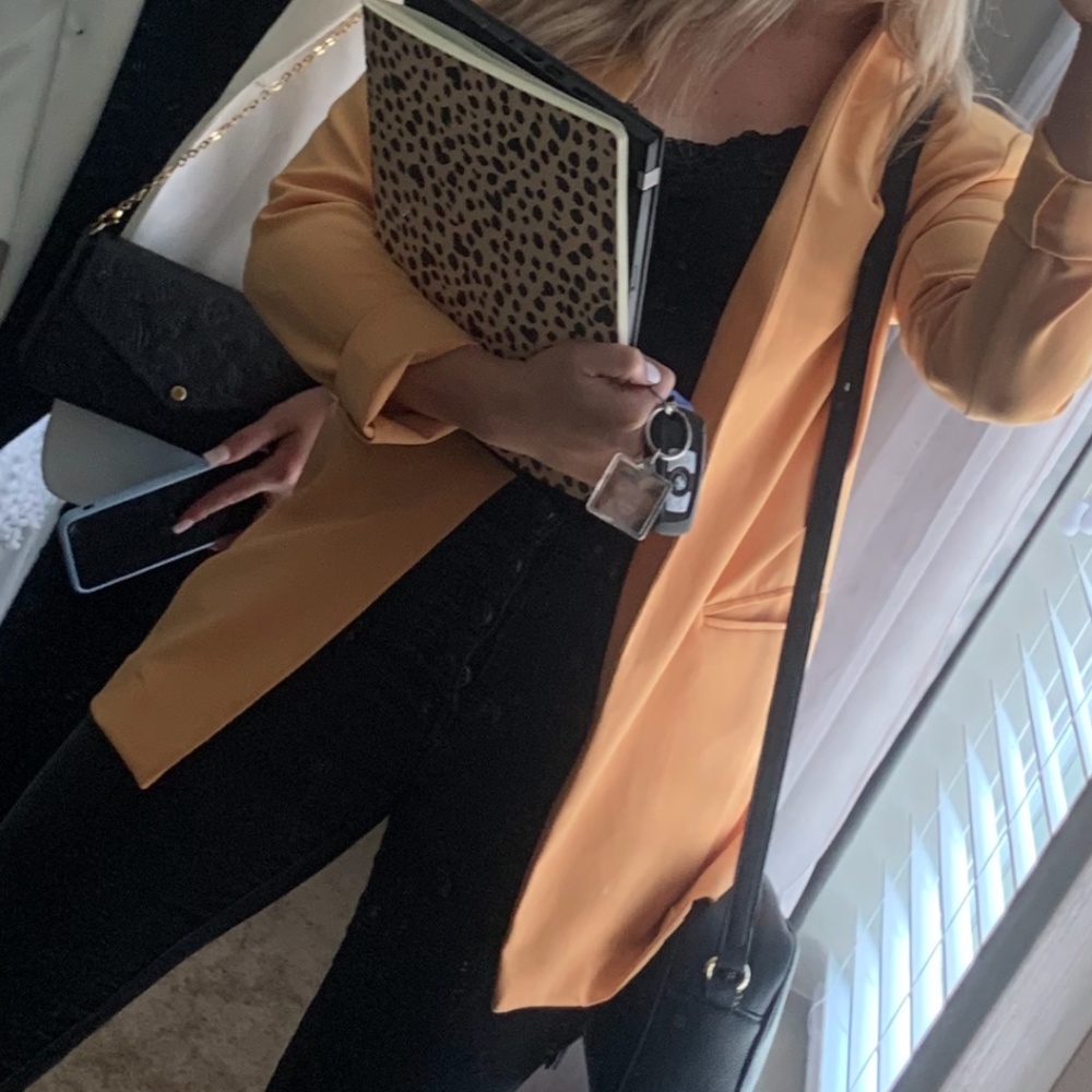 Yellow blazer! - Picture 2 of 2